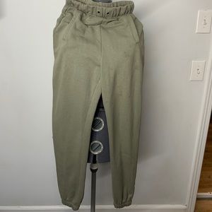 Organic cotton wear pants olive